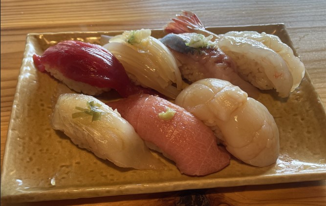 ・＜夕食一例＞【出張寿司】旬の寿司７貫