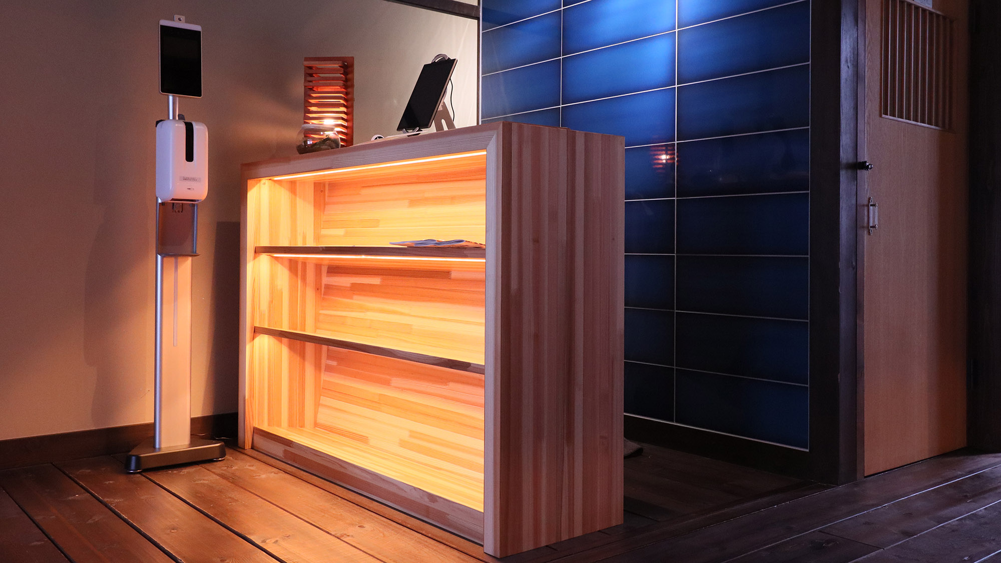 ・【フロント】タブレットにてオンラインチェックインのお手続きをお願いいたします