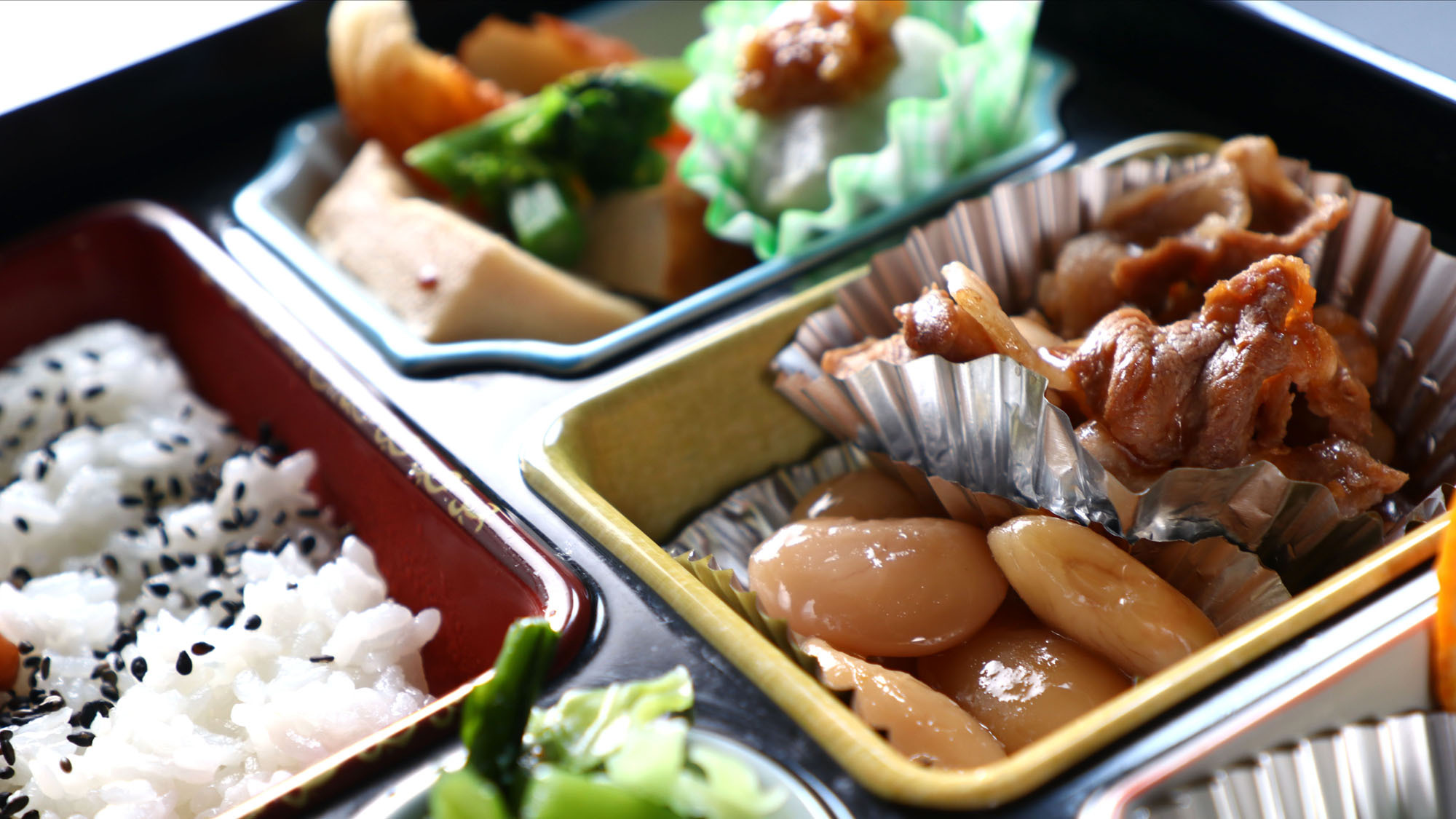 【夕食のみグランピング】人気のグランピングライフと人気の松花堂弁当を味わう♪白田温泉で湯乃旅★
