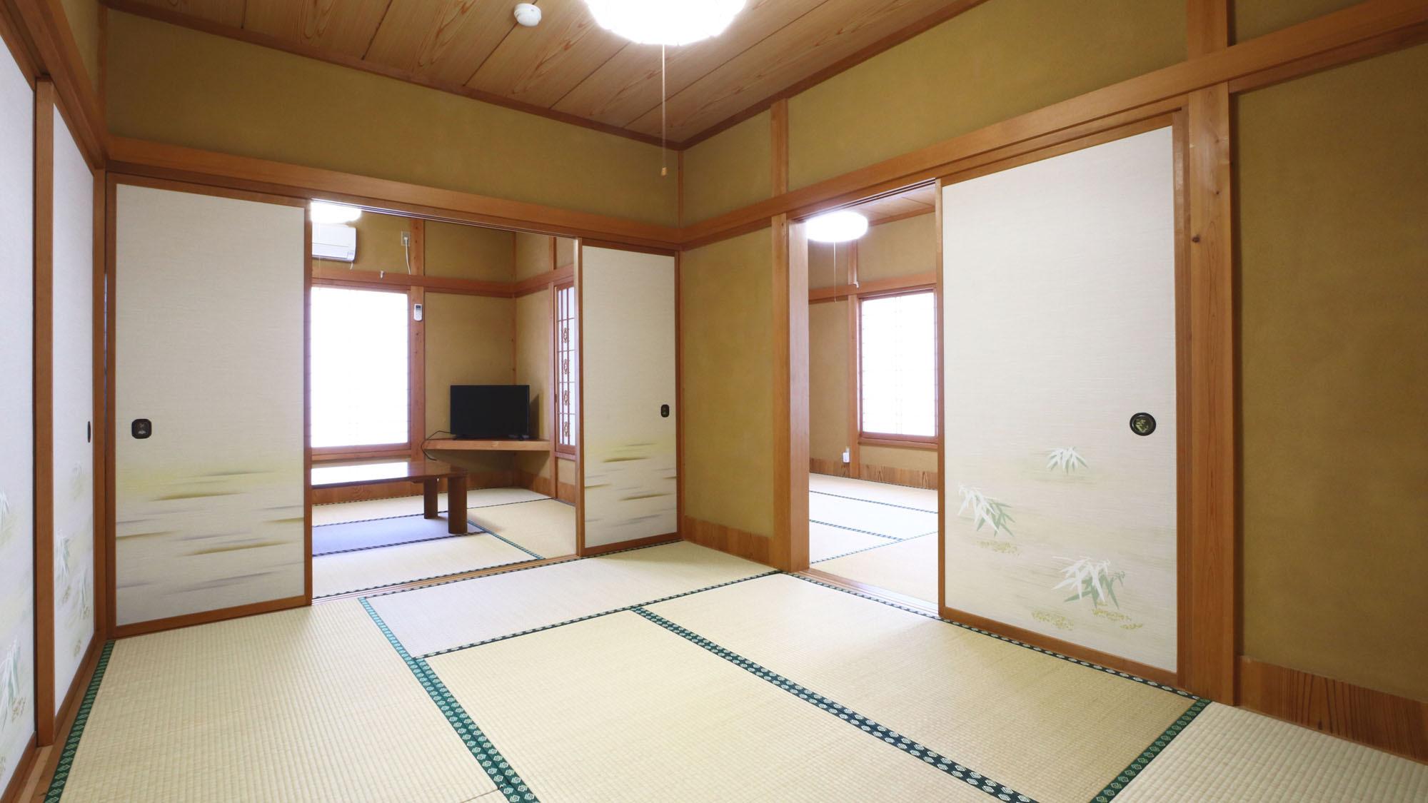 【禁煙】メゾネット和洋室☆バス・トイレ独立（2〜6名様）