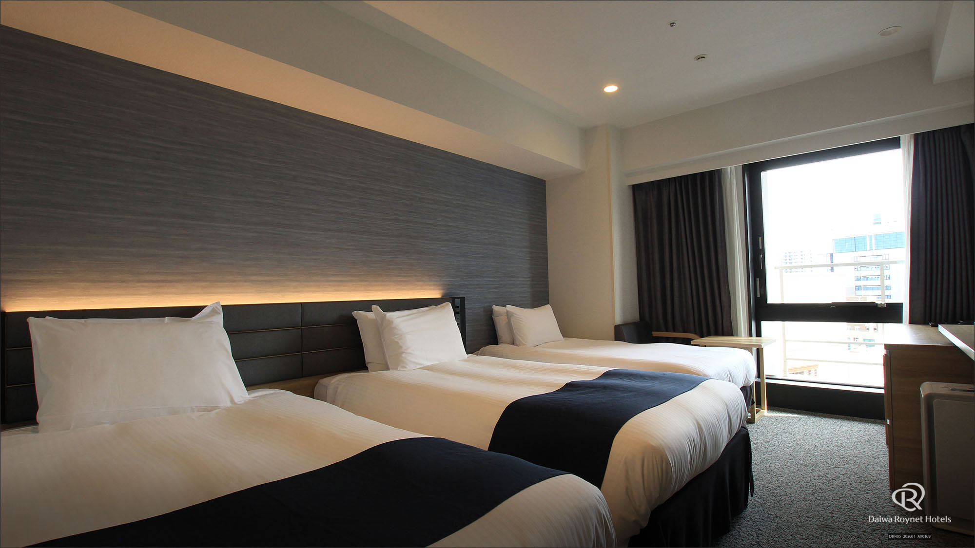 モデレートツイン3名