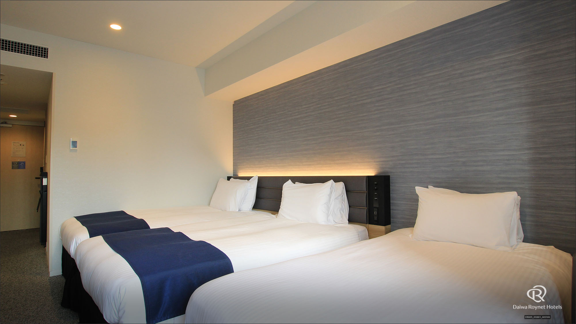 モデレートツイン3名