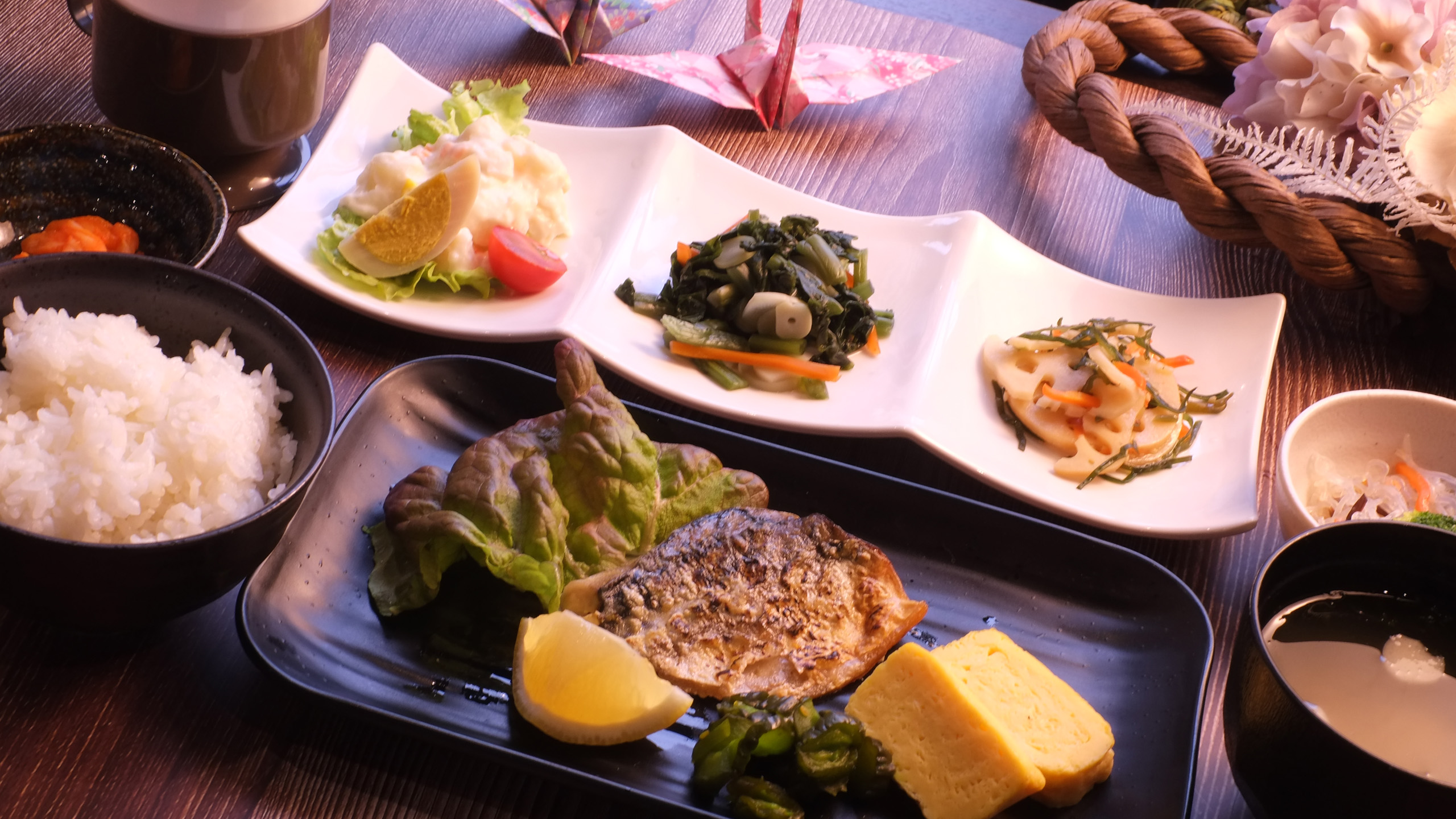 朝食　焼き鯖定食