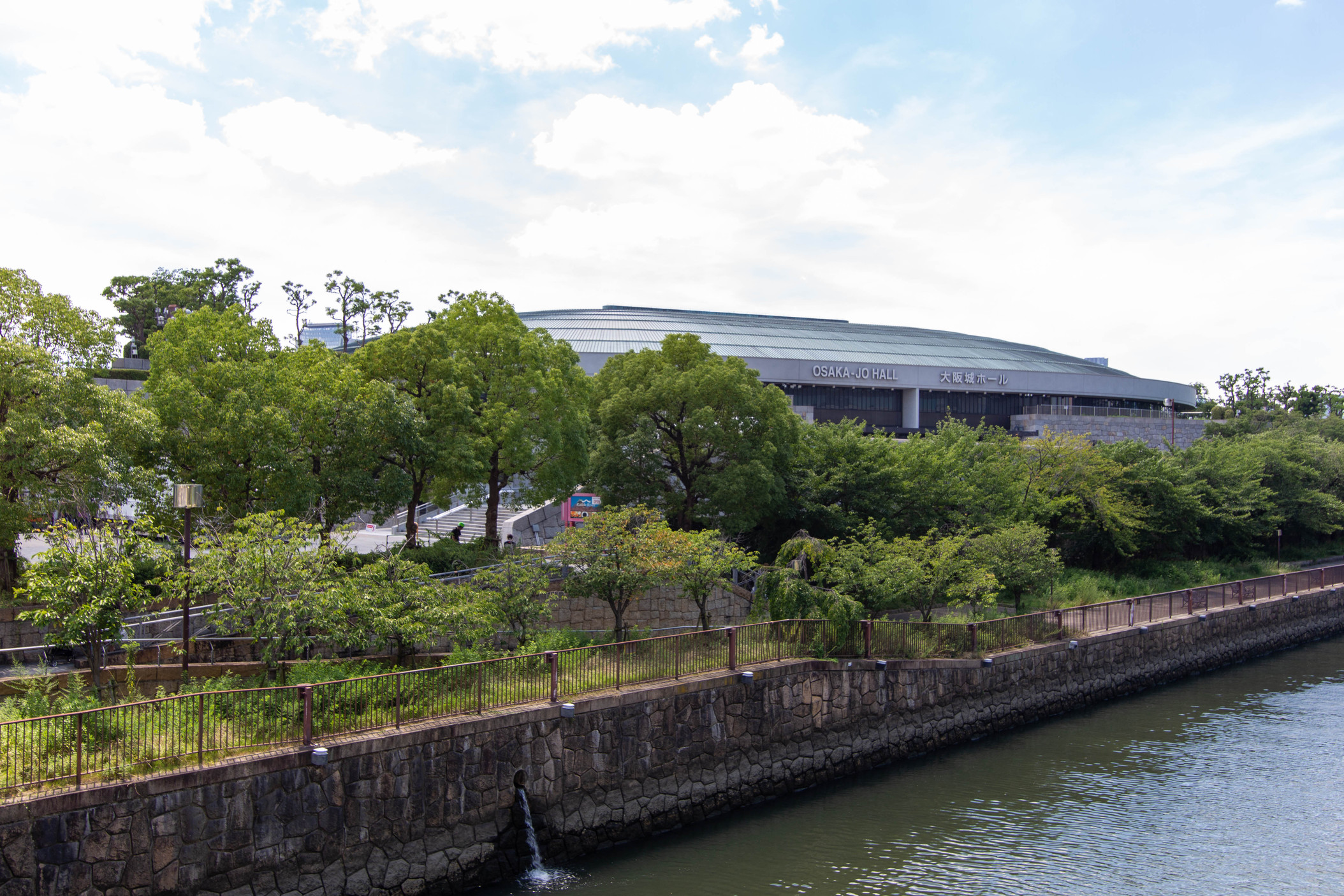 【京橋駅すぐ】全客室に加湿機能付き空気洗浄機★電子タバコ可の部屋有★大阪の観光・ビジネスに！素泊まり