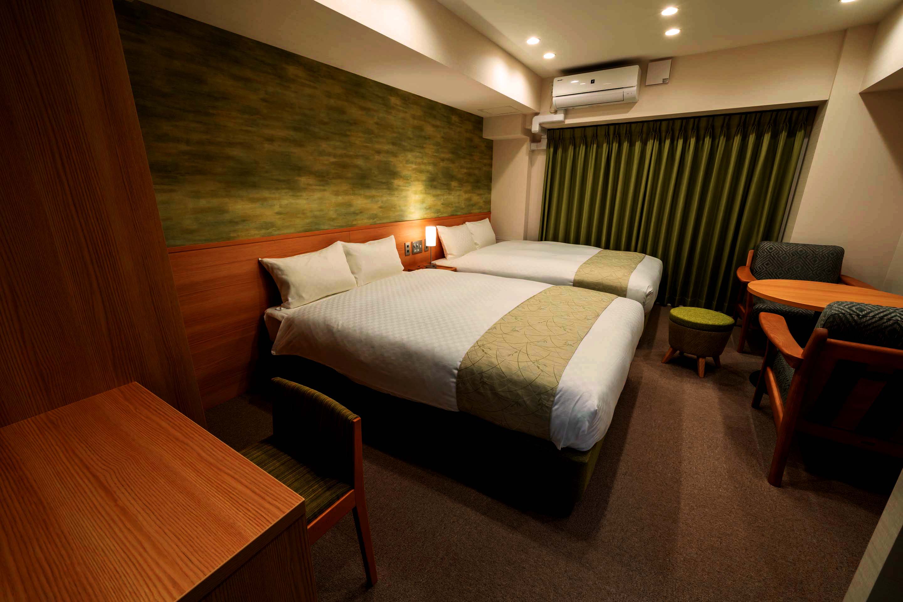 【ダブルベッド2台】Standard eco