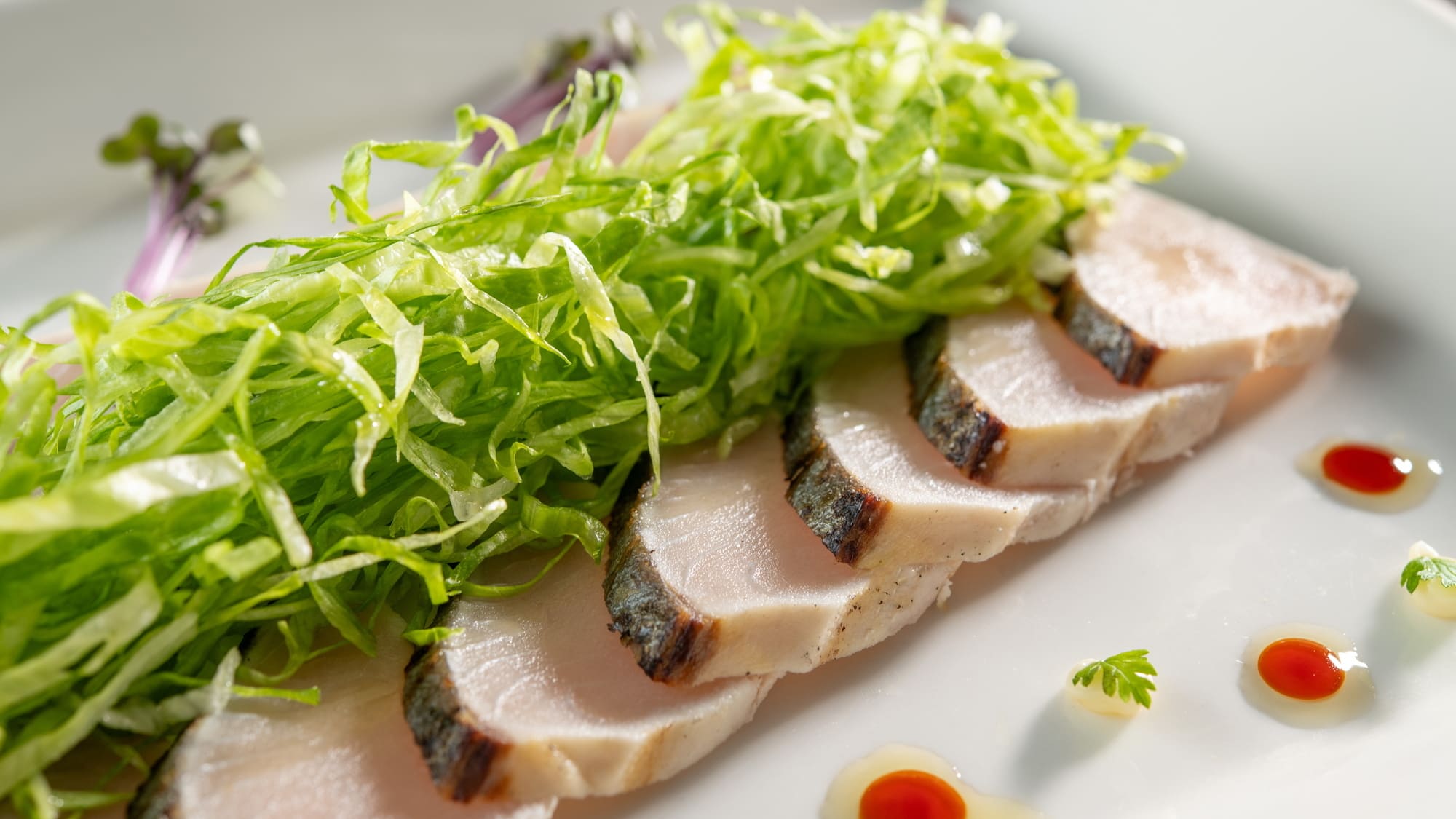 ディナービュッフェ：春メニュー サワラの燻香仕立て