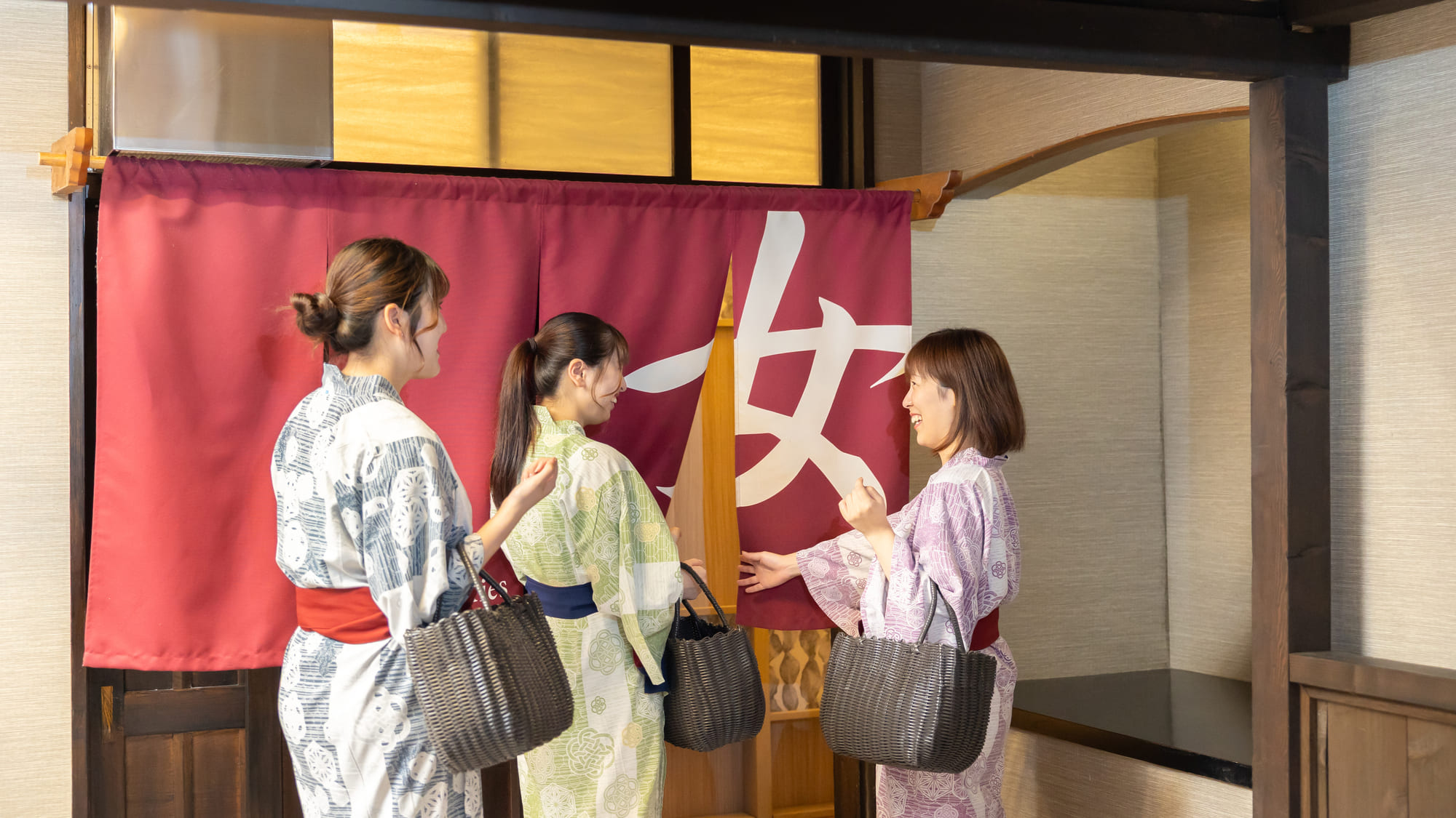 チェックインしたらまずは浴衣に着替えて温泉へ♪