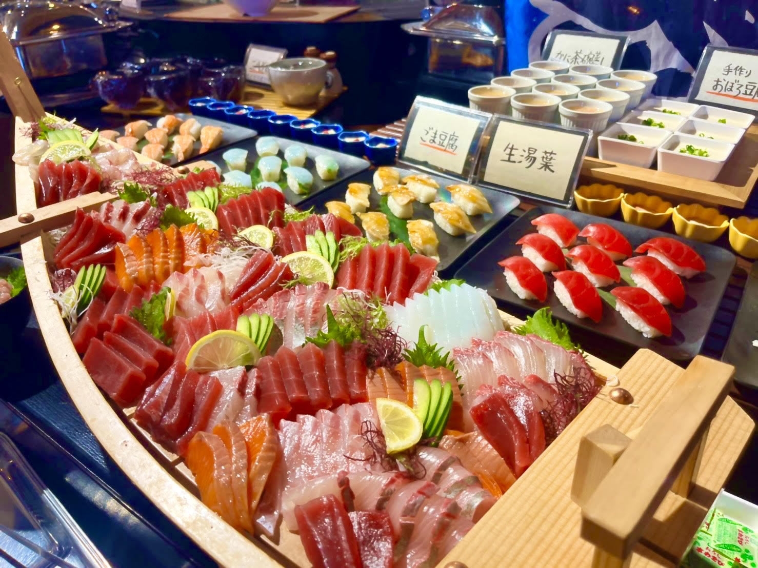 【得タビ】お日にち限定のお得なプラン！温泉付客室＆ビュッフェ１泊２食付（夕食時オールインクルーシブ）