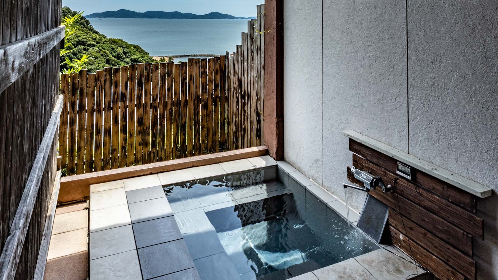 【平日限定！貸切風呂付☆すき焼きコース】地魚の舟盛り付き！お子様も食べやすく家族旅行に♪　