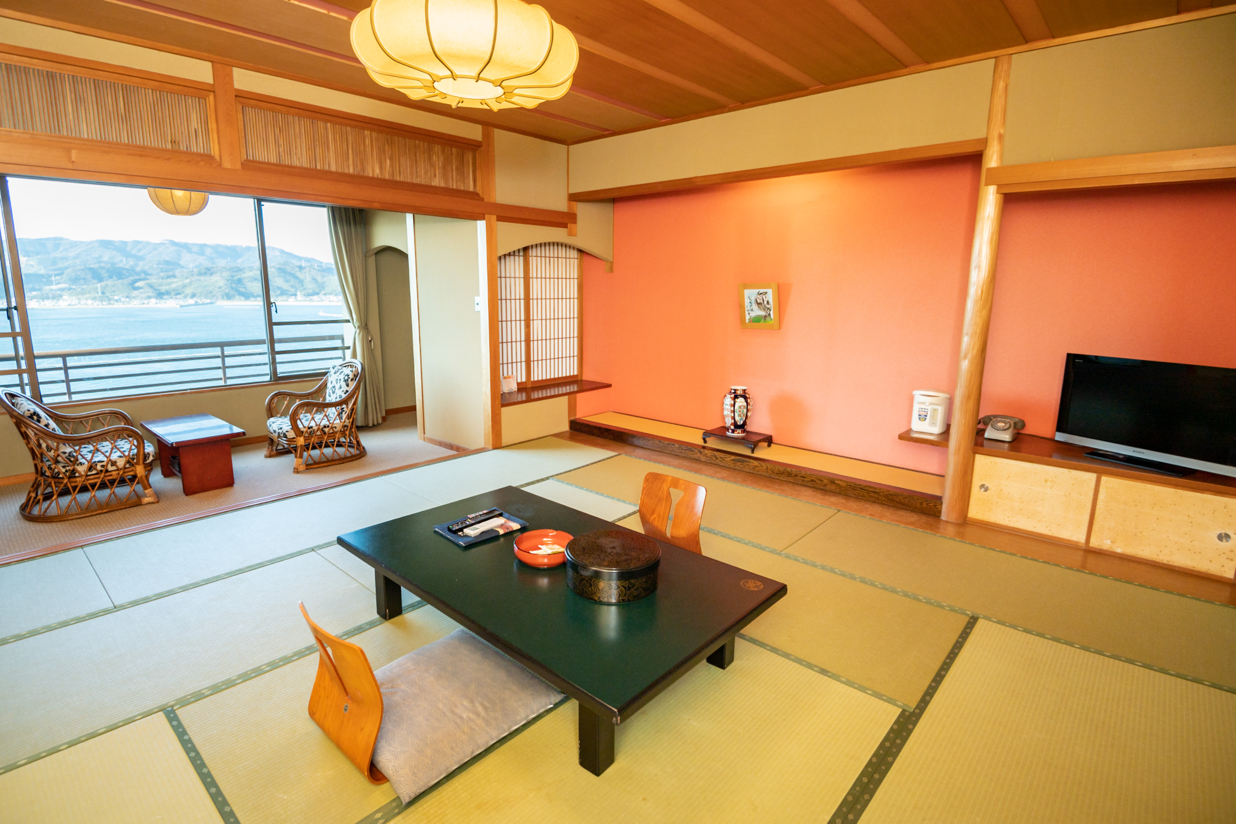 西館１５畳+広縁