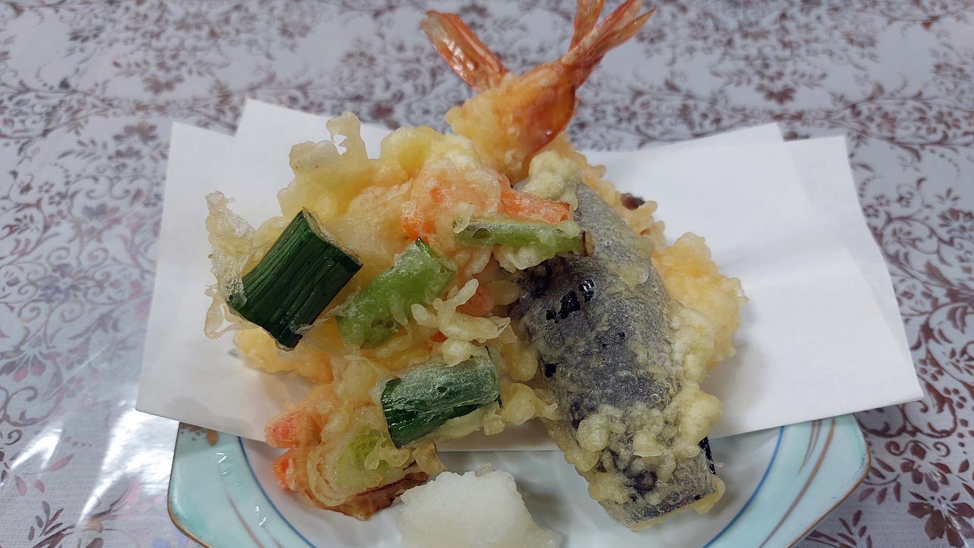 *【お食事/夕食一例】揚げたてサクサクの天ぷらが美味しい♪