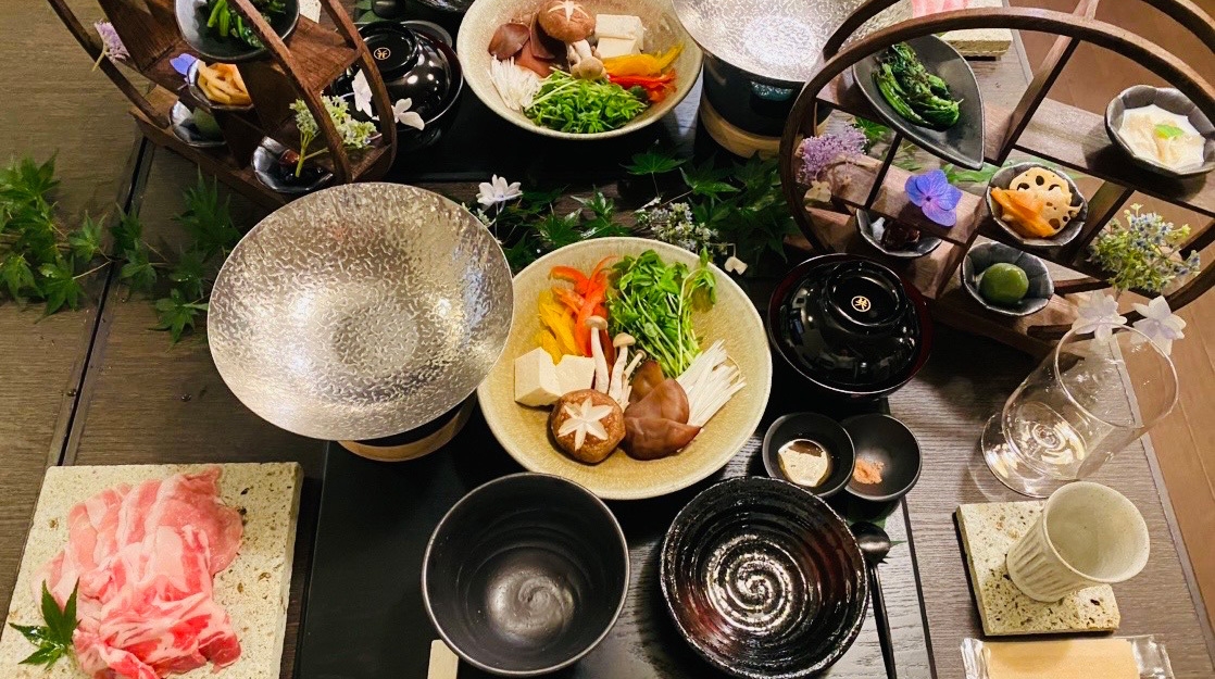 【1泊2食付（お肉料理）】那須の自然豊かな国立公園の秘境隠れ宿｜源泉かけ流し貸切露天風呂♪