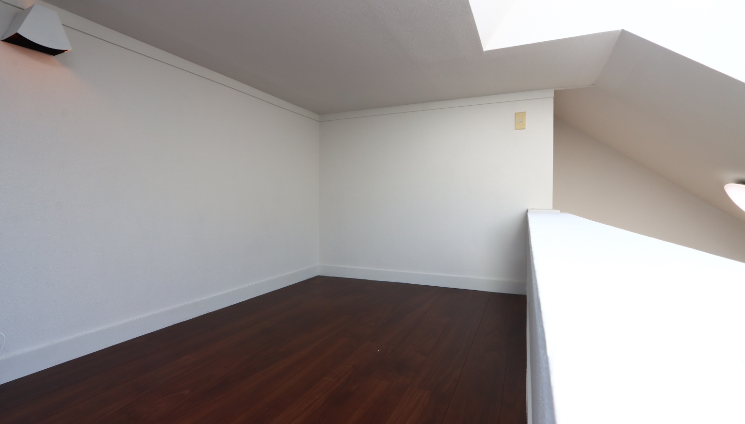 【ツイン+ロフト+小上がり】ベッド2つ+ロフト+小上がり