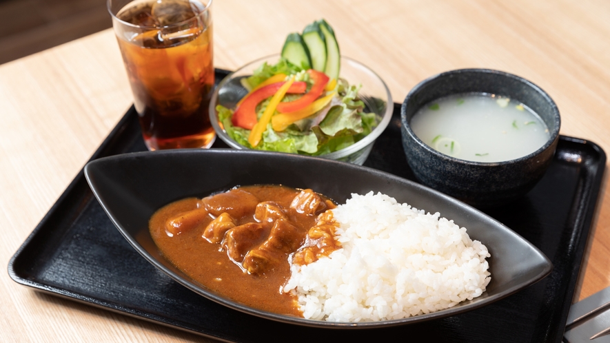 朝食　カレー定食