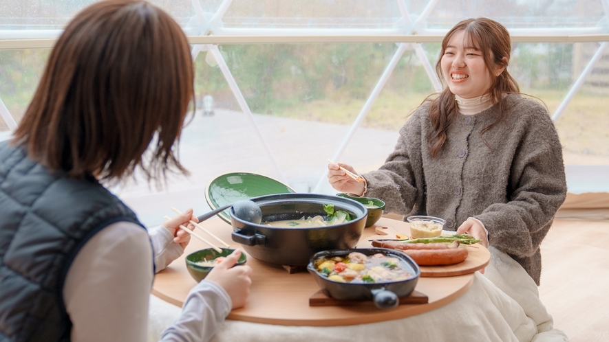 冬季は季節限定鍋を中心としたほっこりとあたたまるご夕食（冬メニュー）