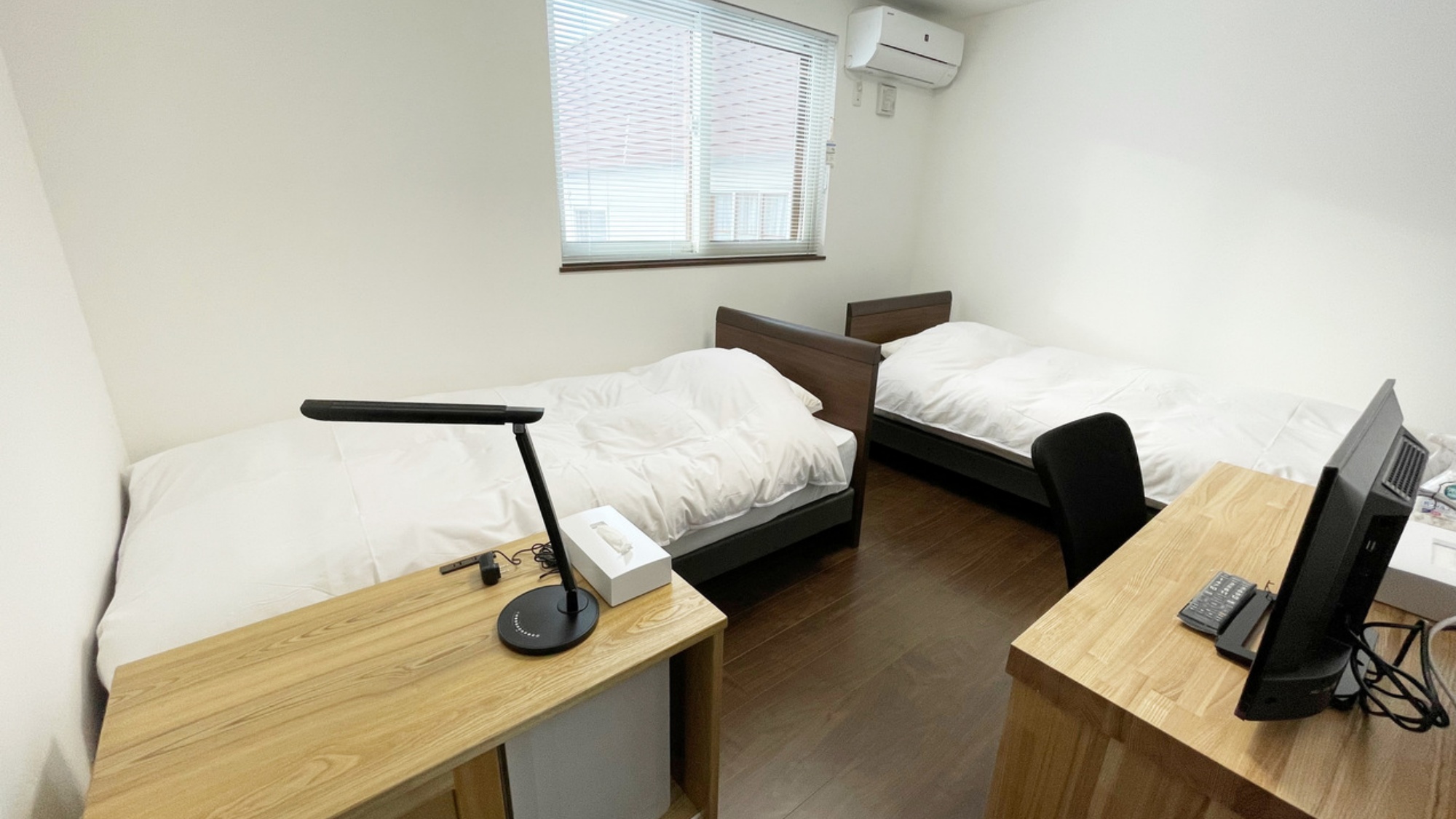 *【禁煙】ツインルーム／２名でのご宿泊に◎（ユニットバス、洗浄付きトイレ、Wi-Fi完備）