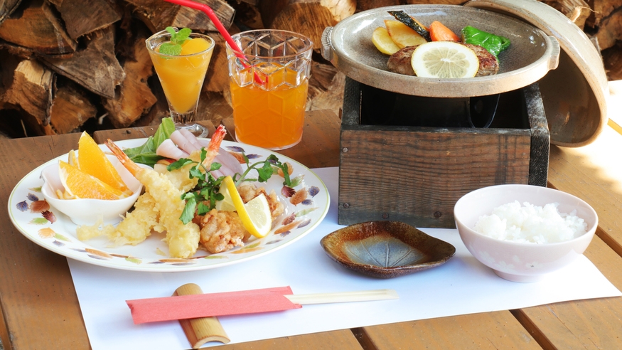 いろりで味わう但馬うし尽くし…一日一組限定半露天風呂付きの客室で特別な饗し