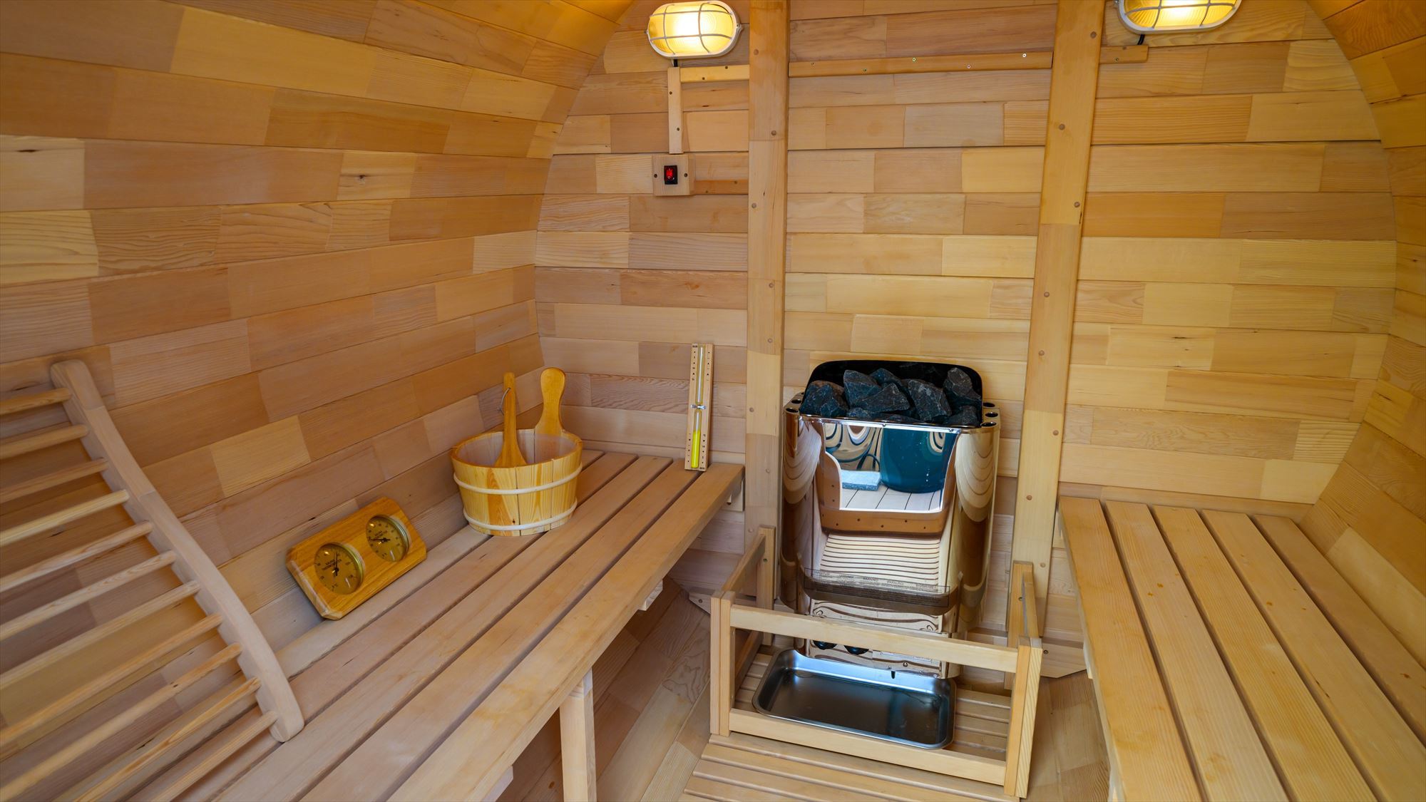 【低温サウナ1日2時間特典付】サウナに癒されるAQUAステイ（朝食付）