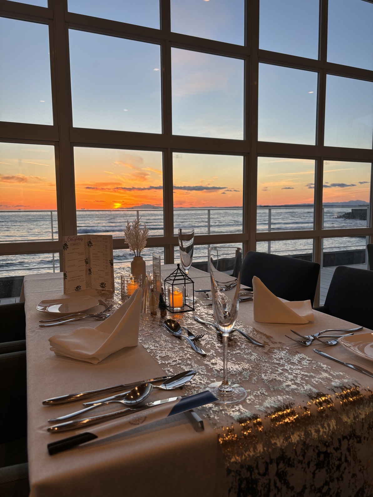 《クリスマス限定ディナーコース》　海辺で過ごす大人のクリスマス