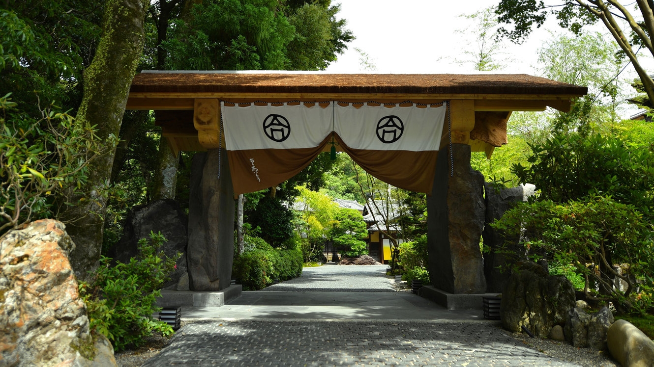 【早割15％OFF 16時In-10時Out 】オールインクルーシブ 送迎付き基本客室プラン