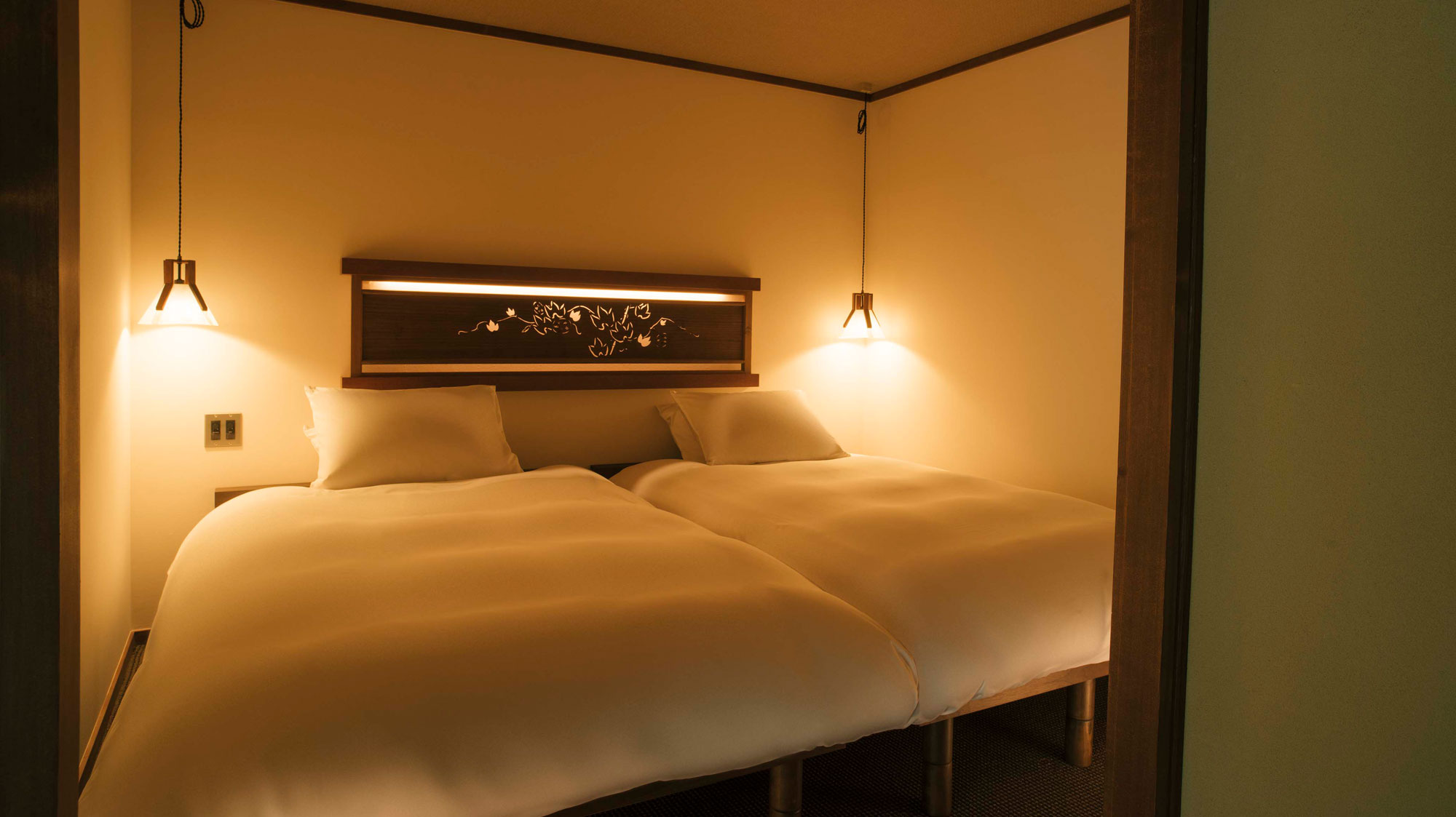 【常夏】朝顔の透かし彫りが爽やかな夏を感じる客室