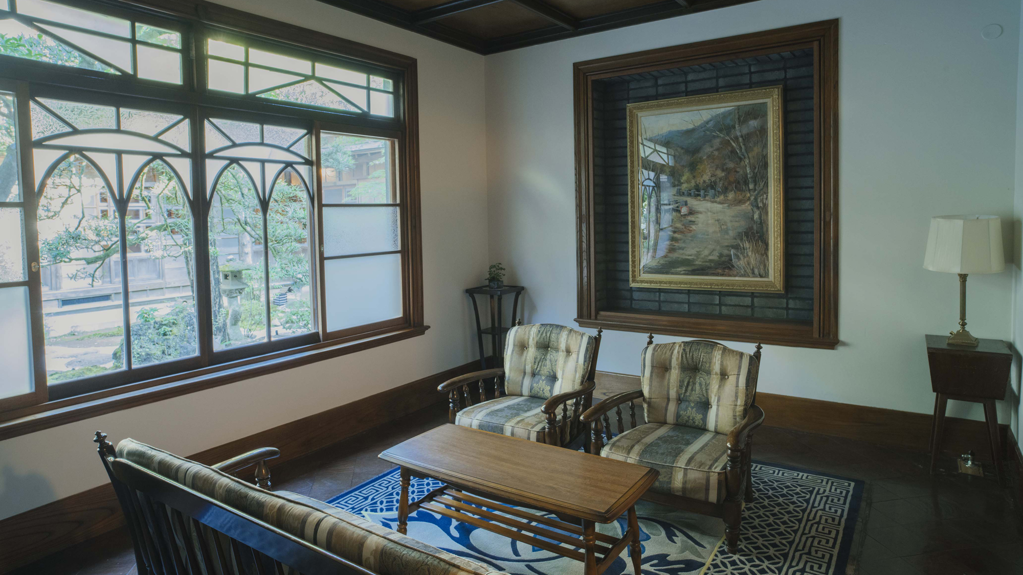 【読書室】ノスタルジックな読書室で、穏やかな時間をお過ごしください