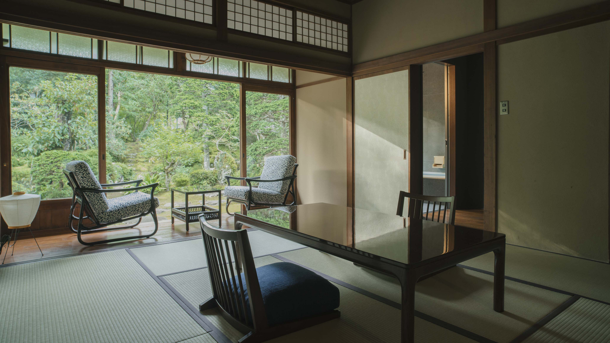 【常夏】 和洋室（ベッドタイプ） 源泉かけ流し内湯