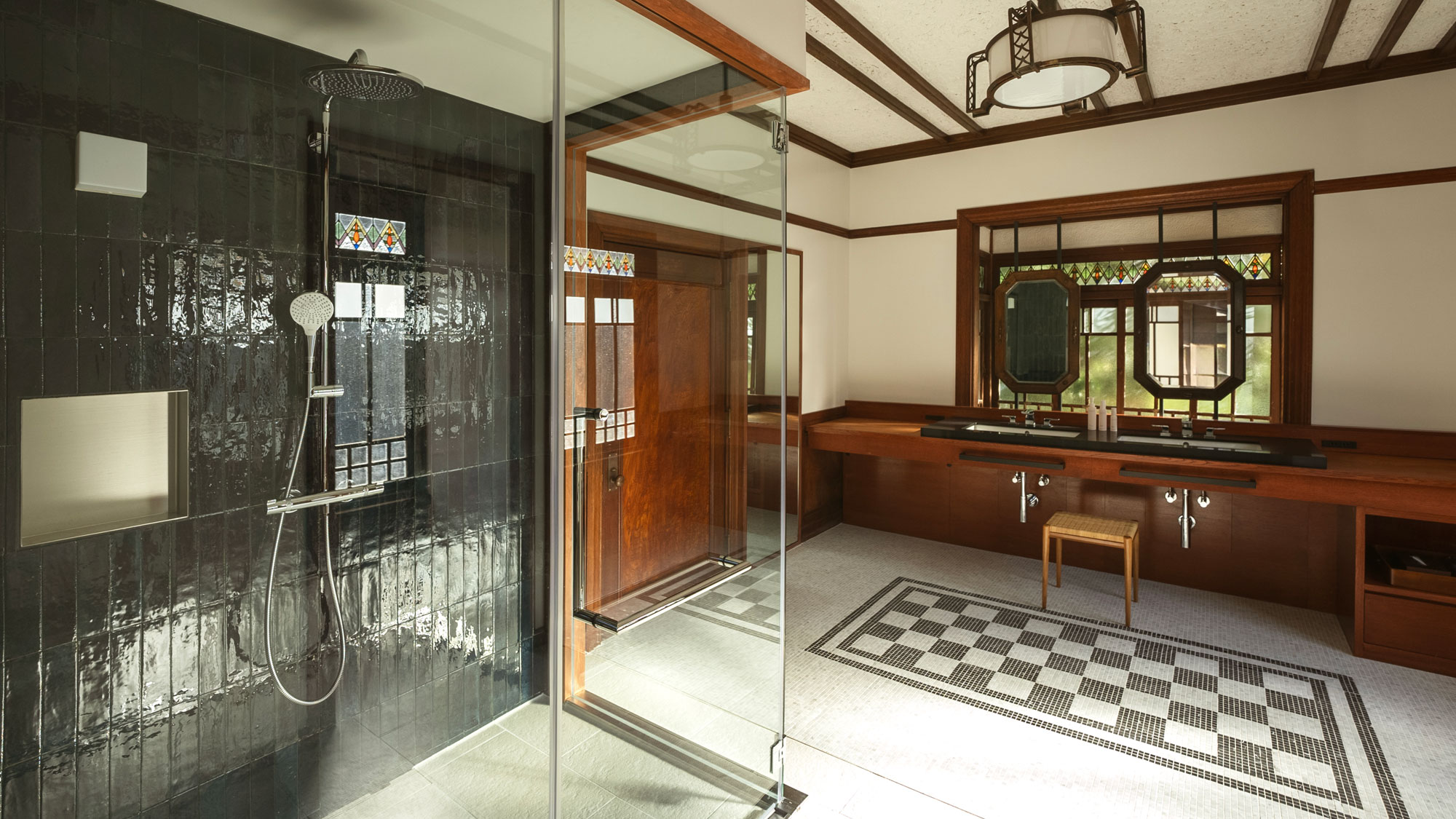 【石楠花】広々としたシャワールーム