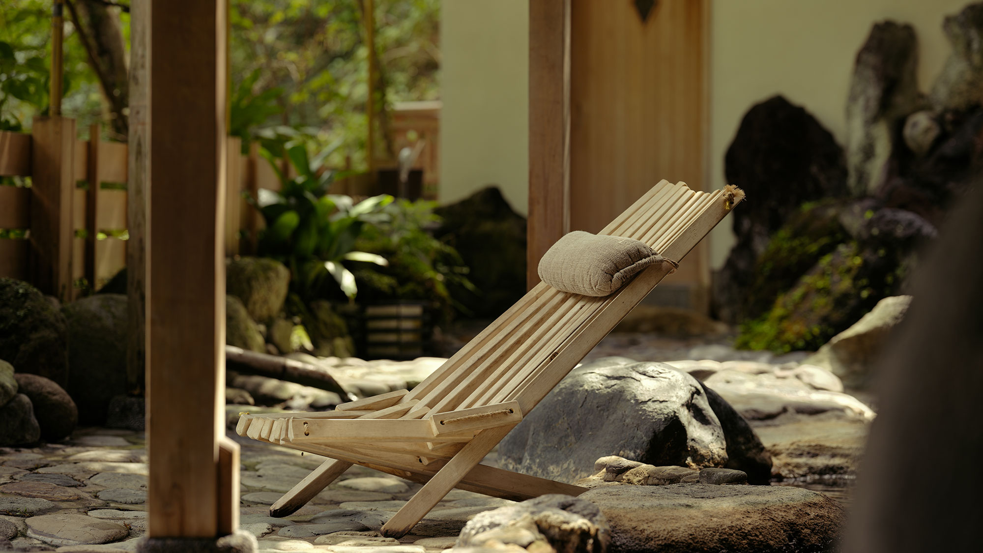 【天狗の湯】伊豆の山あいに湧くやわらかな温泉をご家族や大切な方とご一緒にお楽しみいただけます
