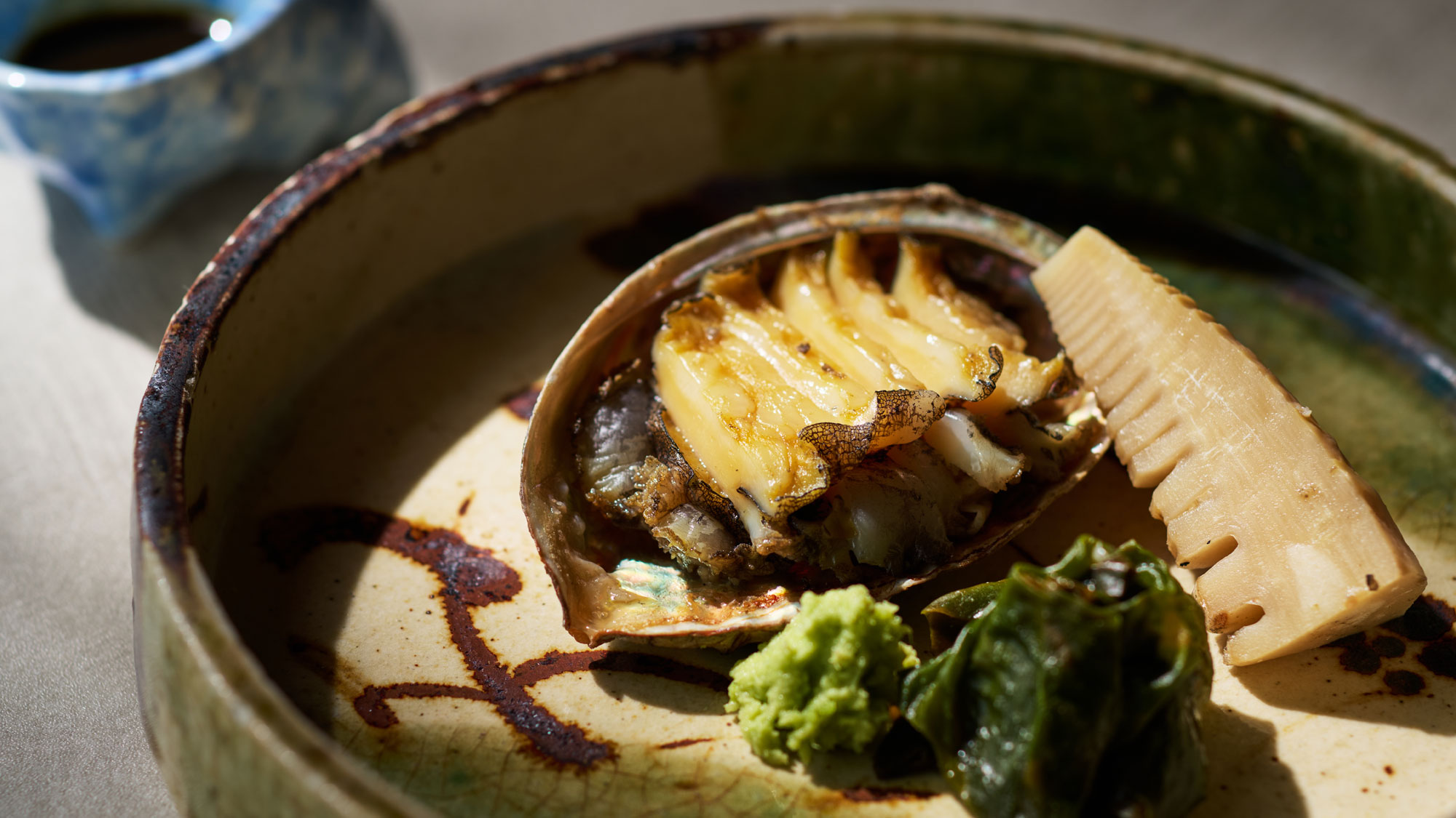 【春の献立一例】鮑山椒 肝醤油 生若芽