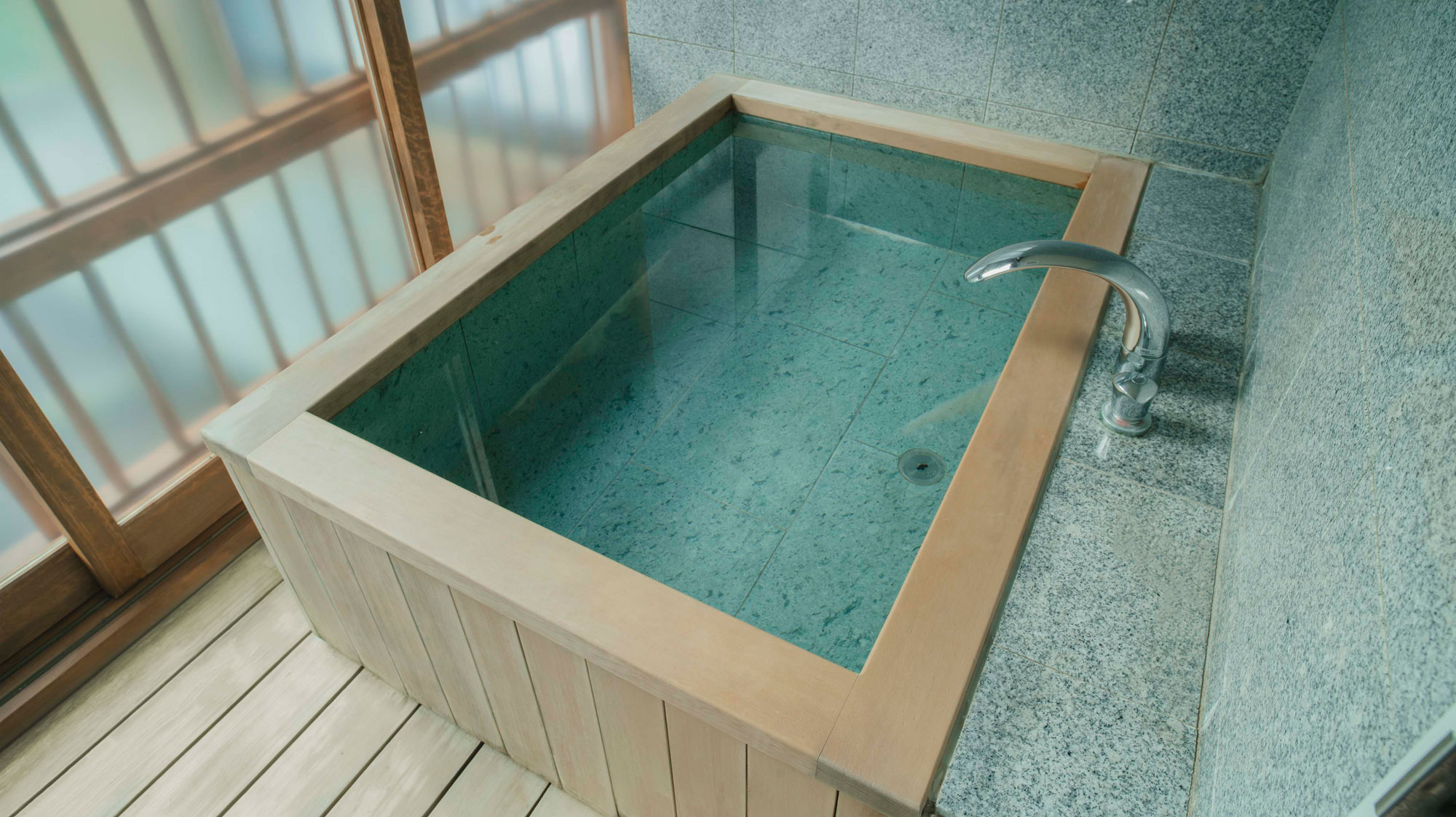 【青水沫】狩野川沿いの風情溢れる半露天風呂付き客室