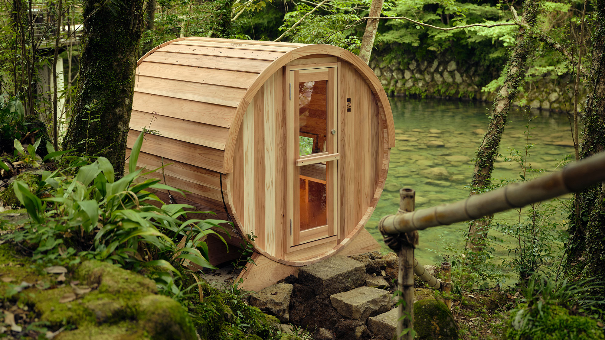 【バレルサウナ】狩野川の畔に立つ川辺のバレルサウナ