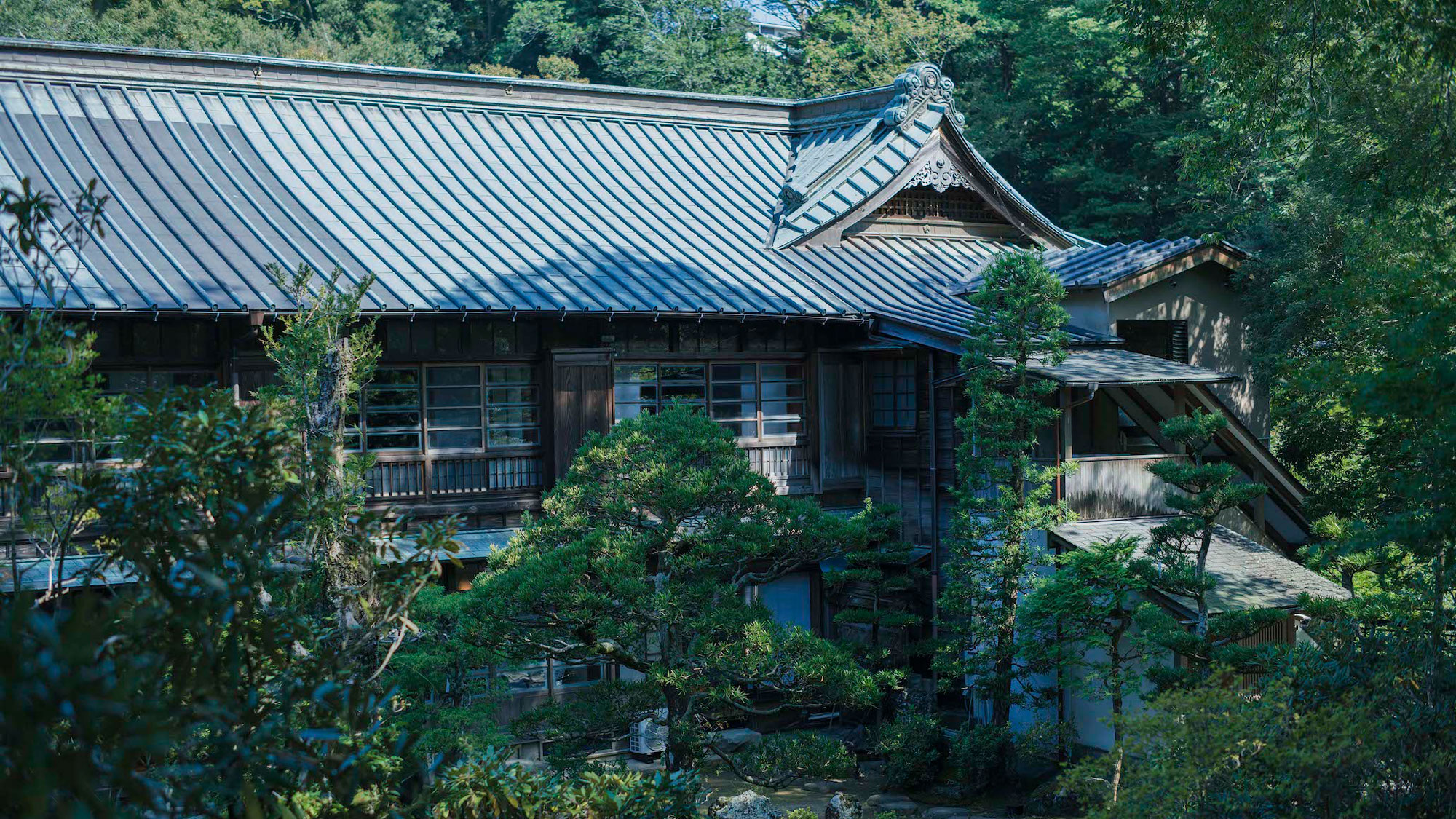歴代の文豪に愛された、心が豊かになれる旅館