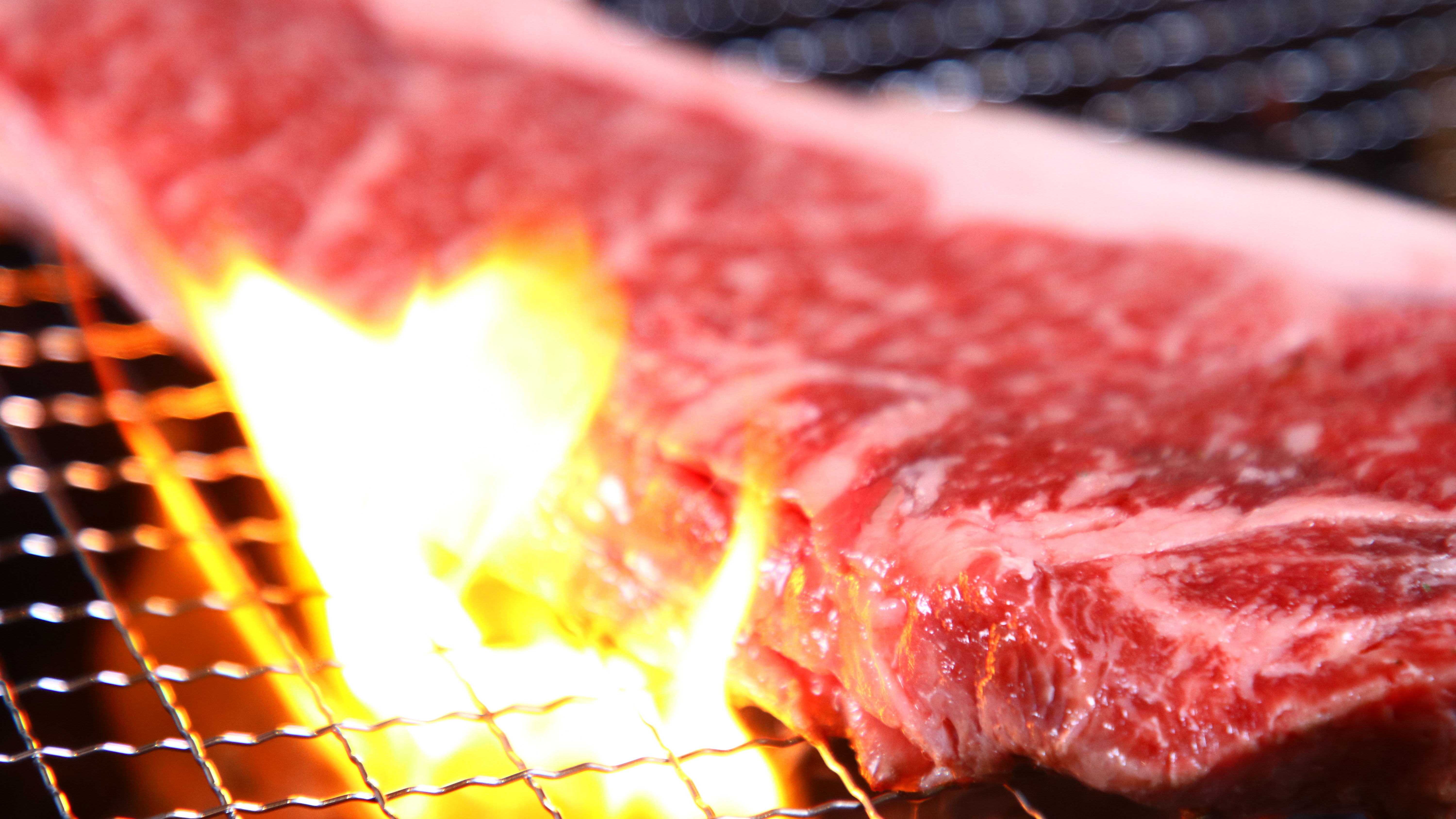 きめ細かなサシがとろける黒毛和牛サーロイン