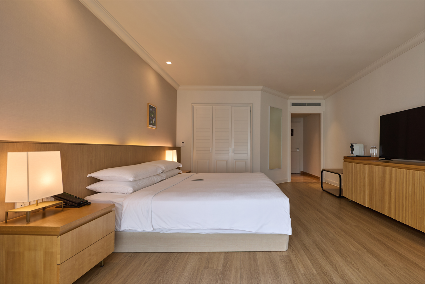 Deluxe King Room