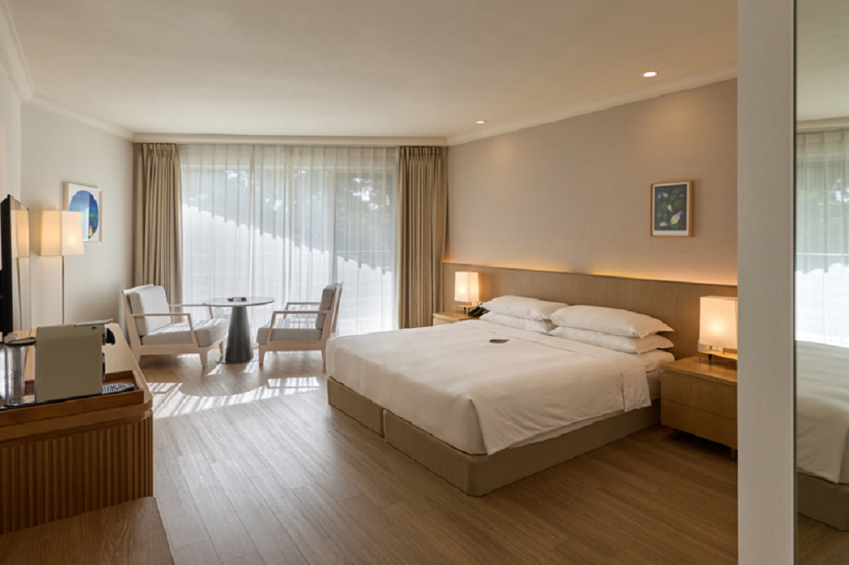Deluxe King Room