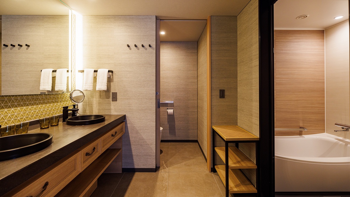 【デラックスフォース 和ｰNAGOMIｰ 55㎡】洗面スペースを2箇所に設置したご家族での宿泊に最適