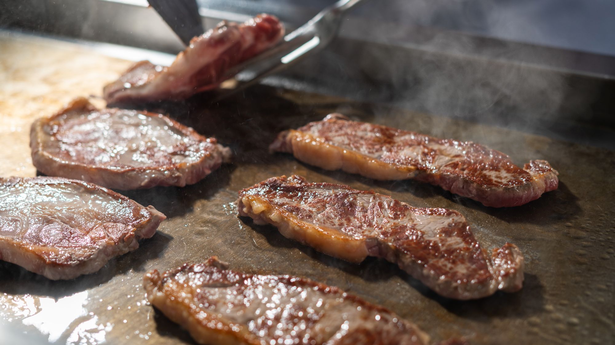 【夕食ビュッフェ】ライブキッチンコーナー焼き立ての『牛ステーキ』