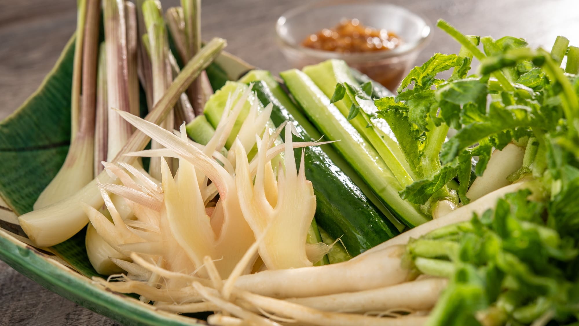 【夕食ビュッフェ】夏メニュー：地元野菜盛り 諸味噌