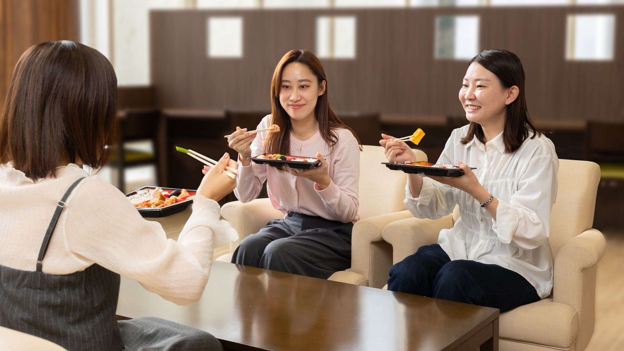 【2026/1/5～3/19限定】売店で購入しましたお弁当など自由な時間でお召し上がりください。