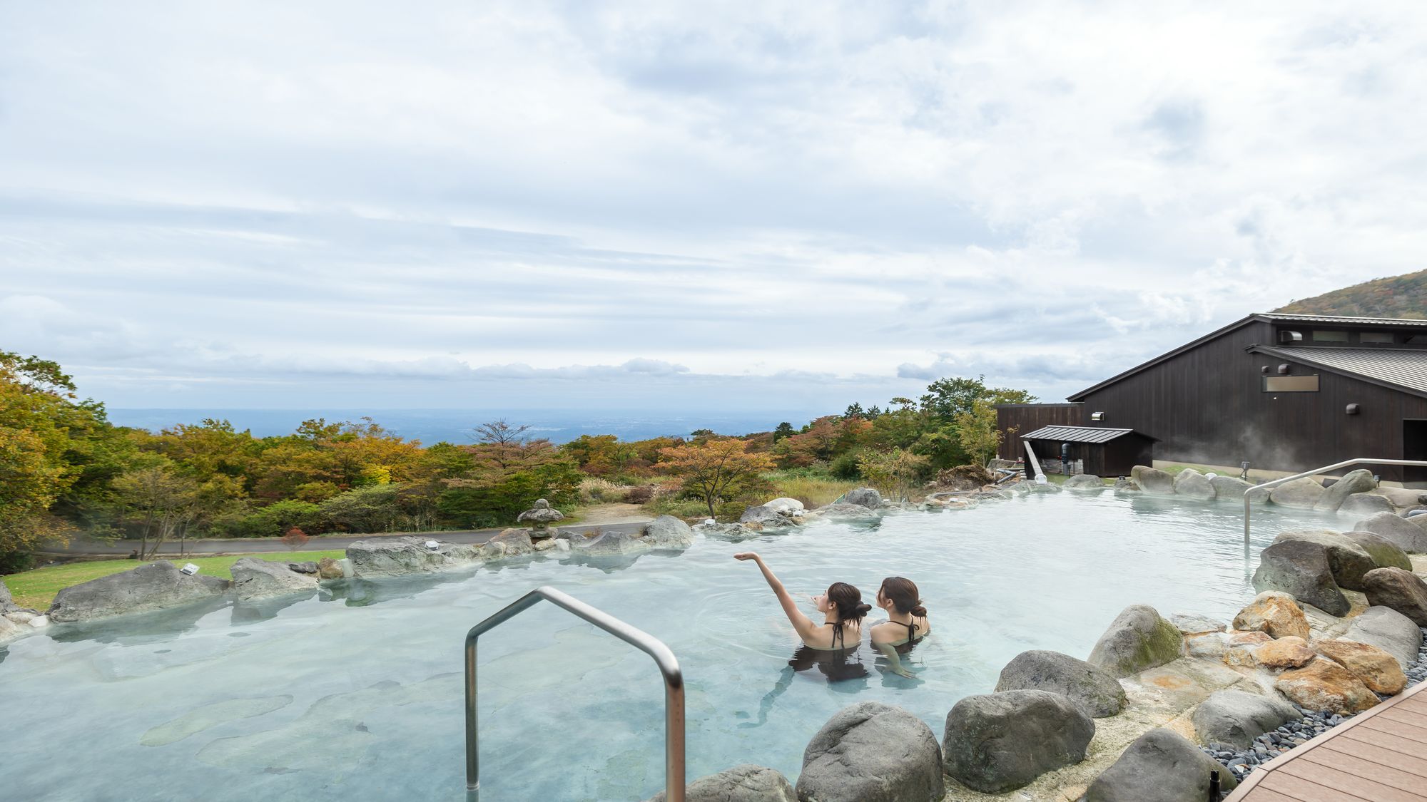 天空露天プール（大露天風呂）