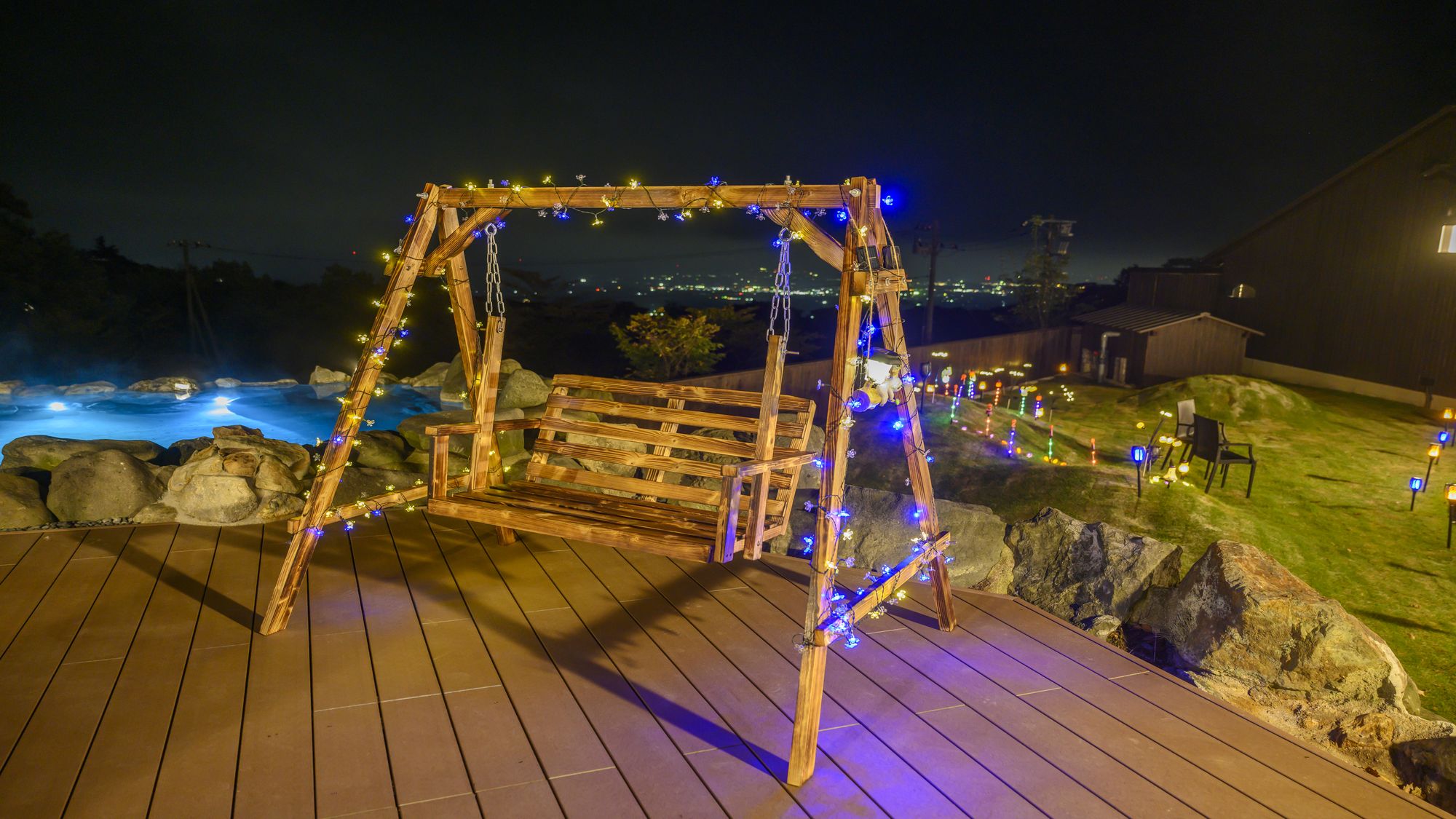 天空露天プール（大露天風呂）（夜）
