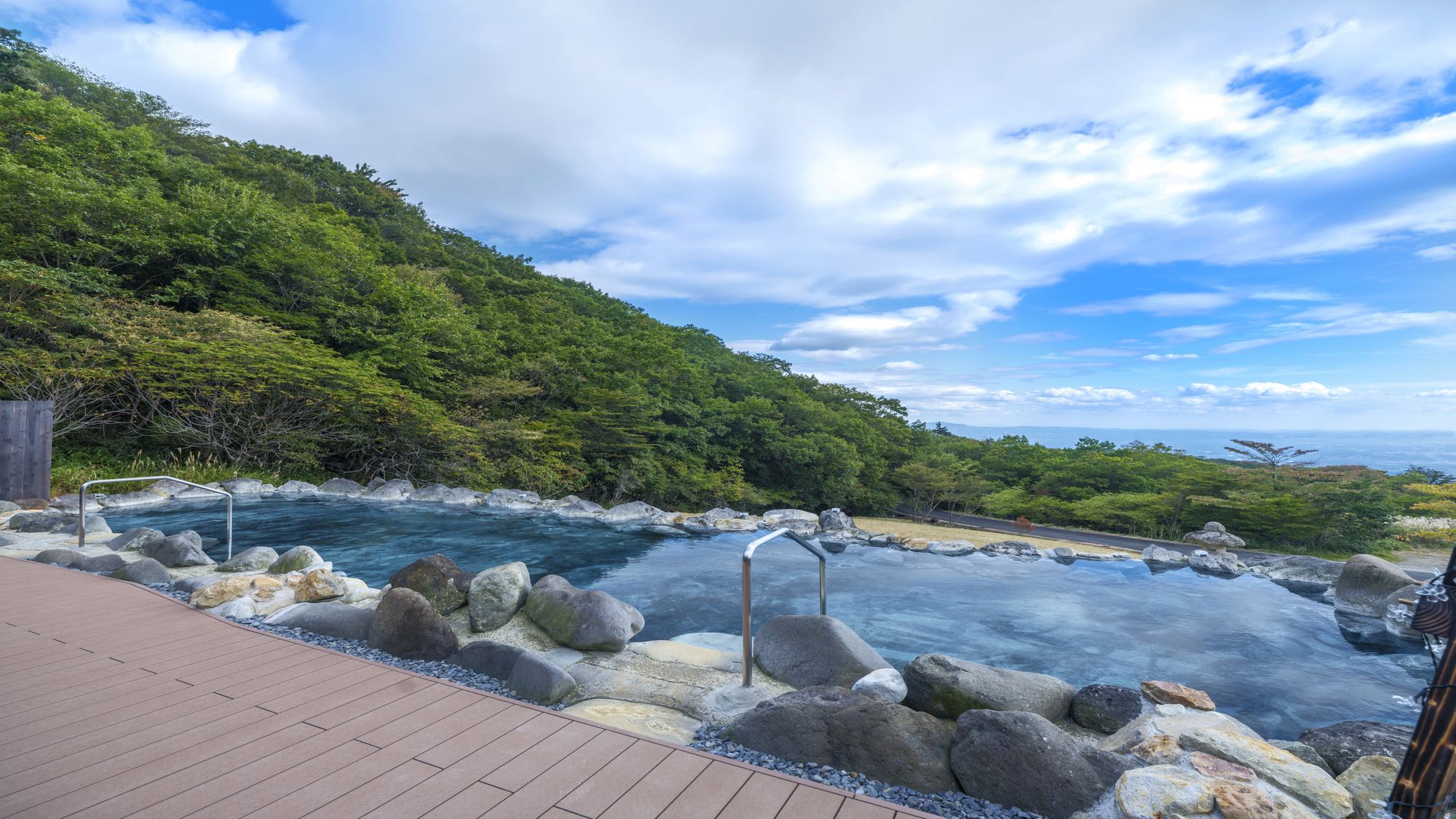 天空露天プール（大露天風呂）