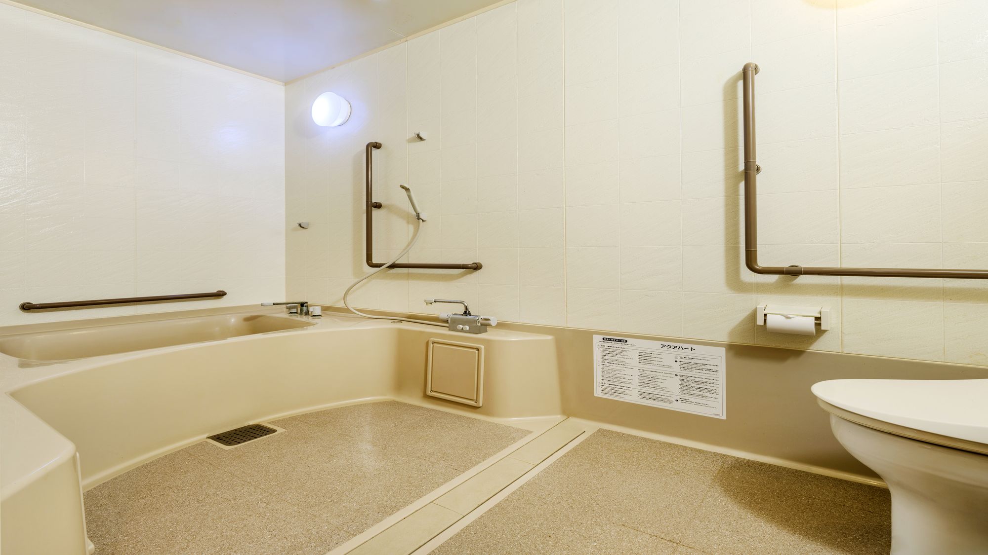 アクセシブルルーム（バスルーム）