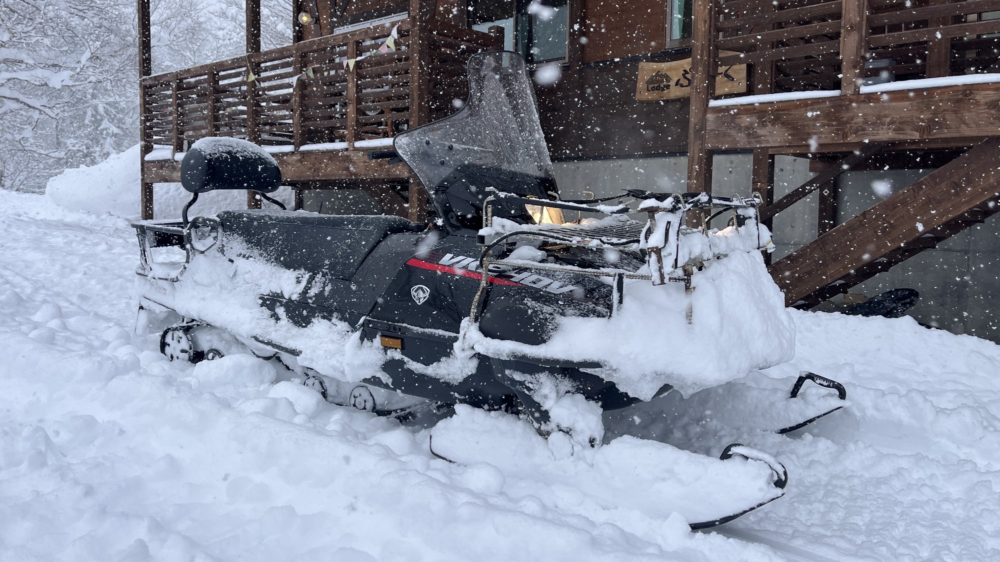 ★冬季は杉野沢駐車場までスノーモービルでお迎えにあがります。