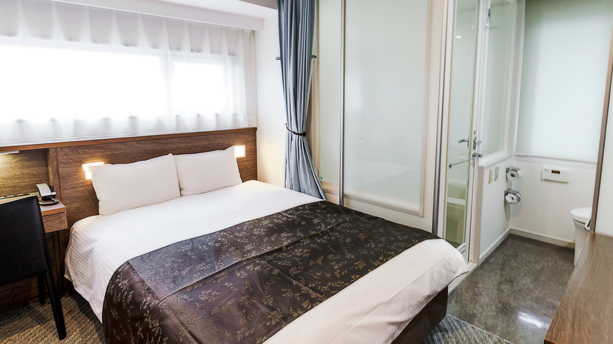 ■ダブルルーム（広さ14.1㎡/ベッド幅140cm）