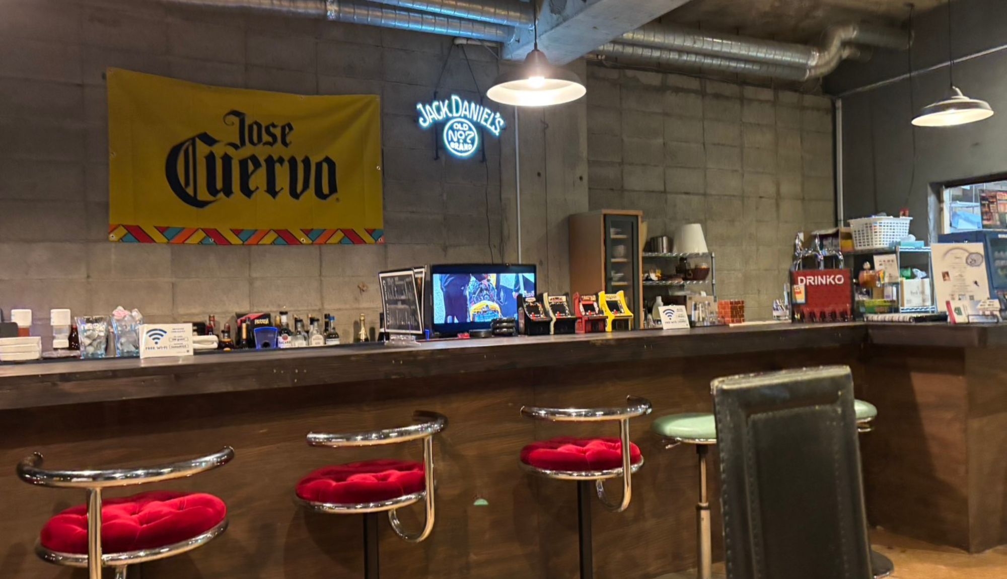 【ワンドリンク無料サービス付きプラン】ホテル地下1階のダイニングバーで提供するワンドリンク付き！