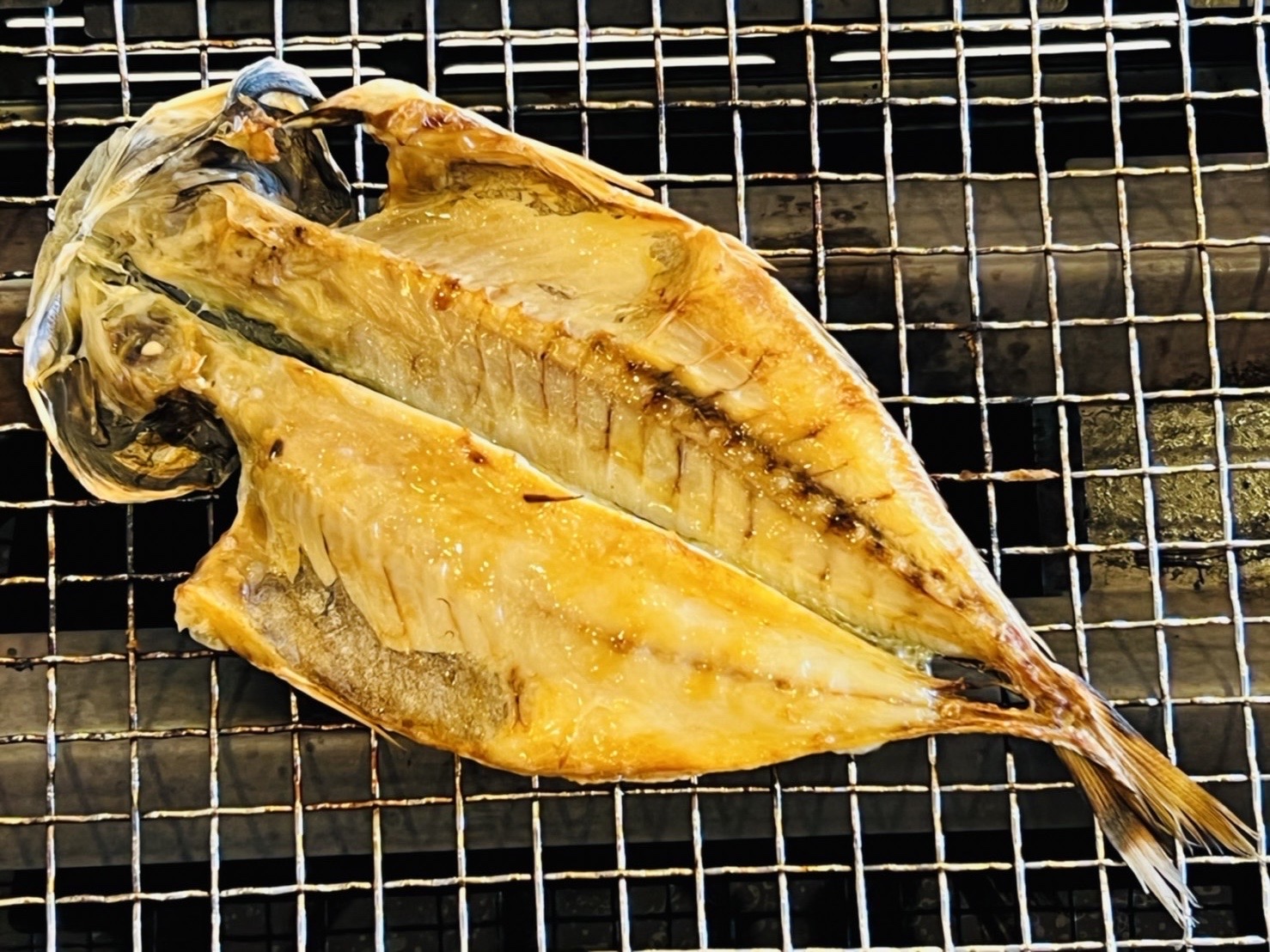 朝食は自分で焼く鯵が絶品