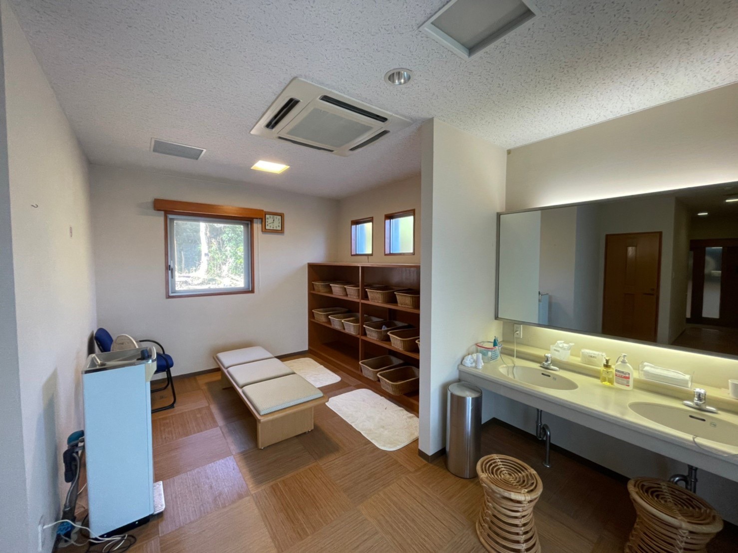 脱衣場