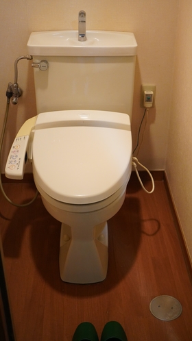 2階客室にはトイレがついています